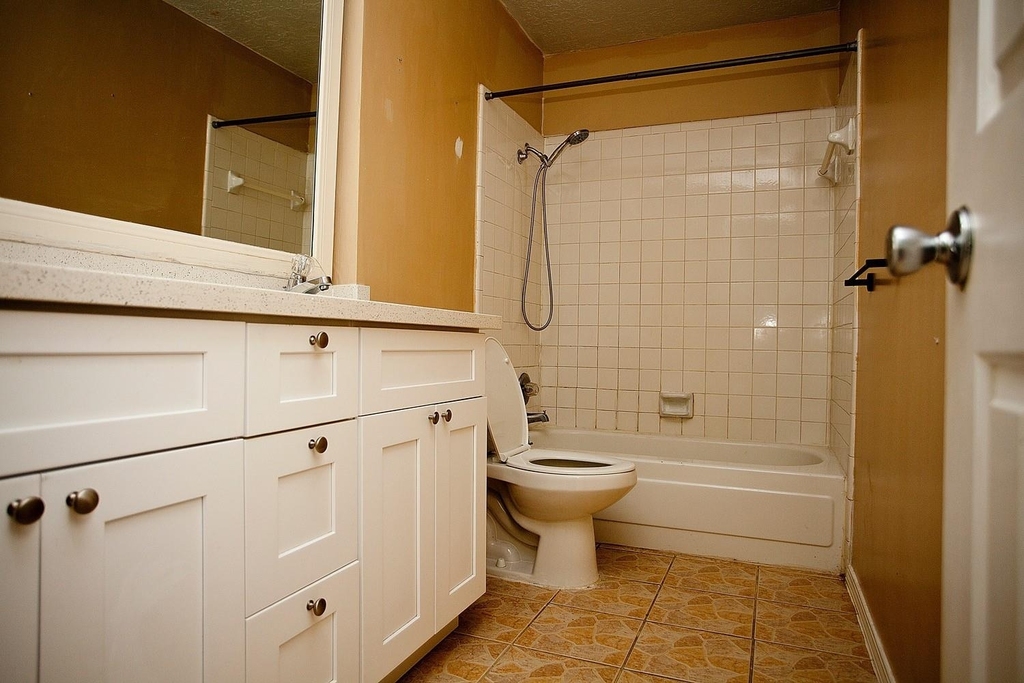 6318 Crakston Street - Photo 13