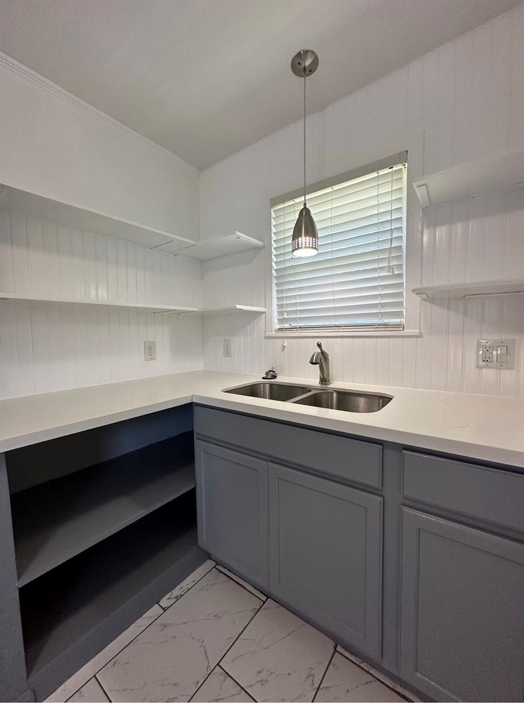 2303 Blodgett Street - Photo 4