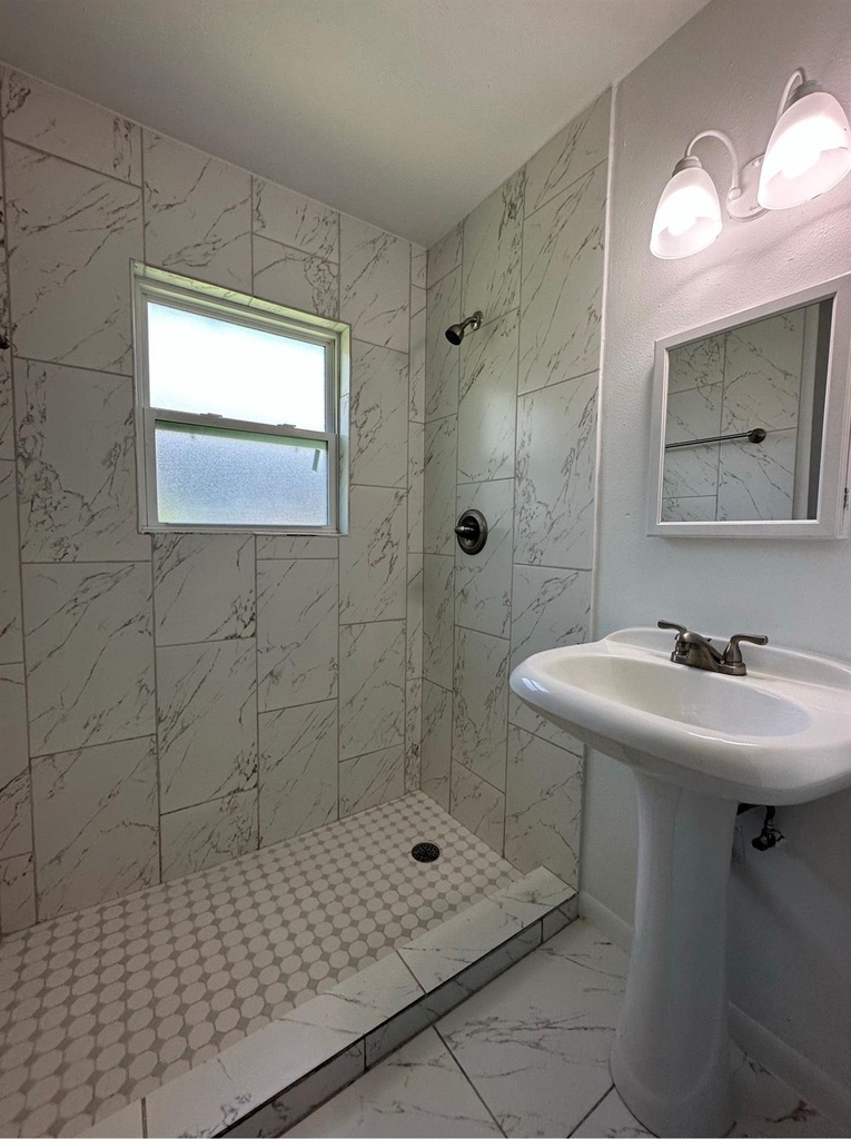 2303 Blodgett Street - Photo 6