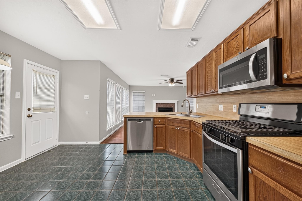 1606 Misty Fawn Lane - Photo 18