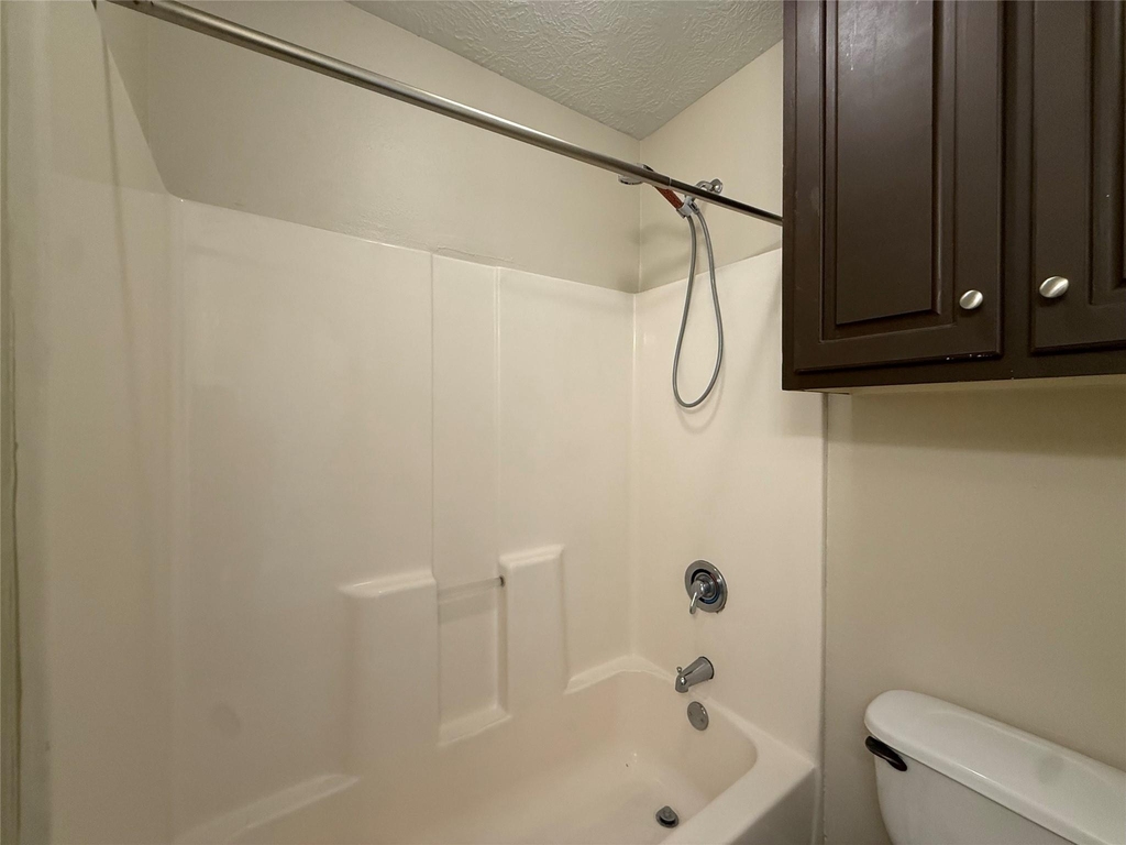 16400 Many Trees Lane - Photo 18