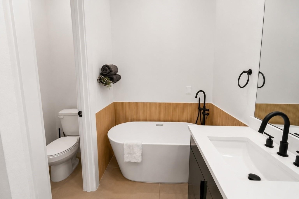 6742 Peerless Street - Photo 16