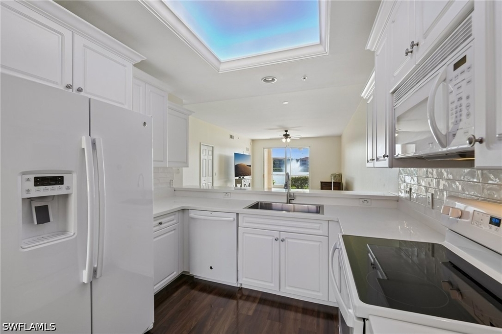 2810 Cypress Trace Circle - Photo 7