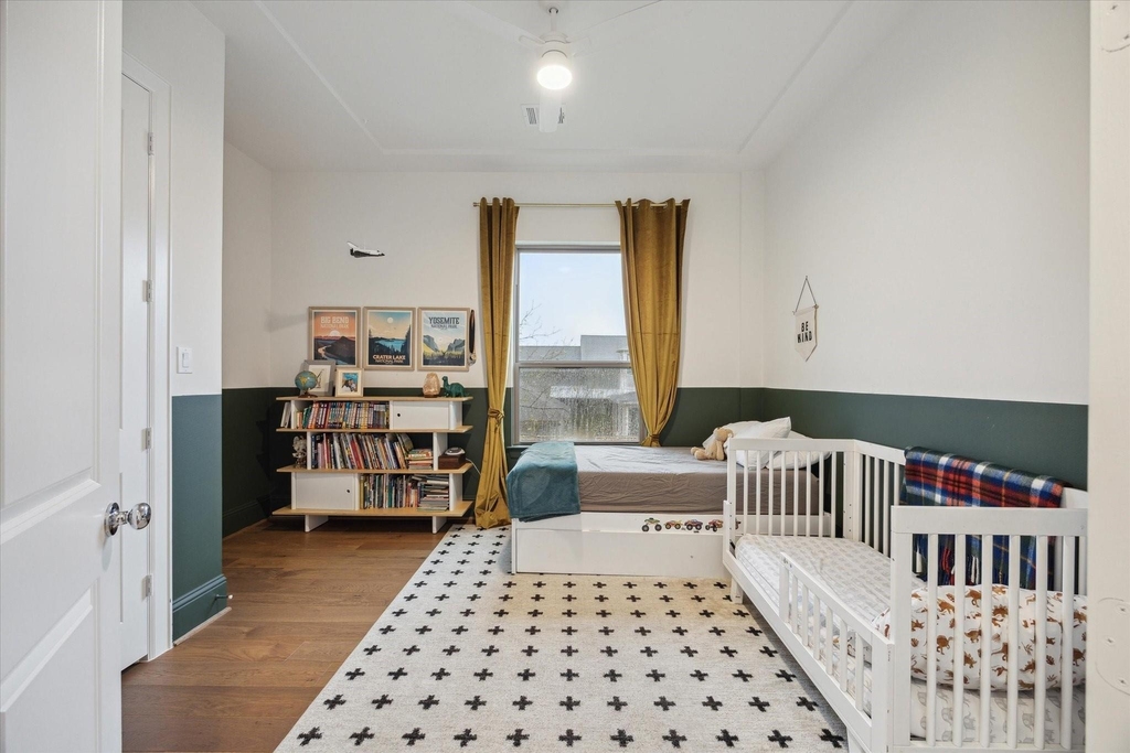 110 E 26th Street - Photo 24