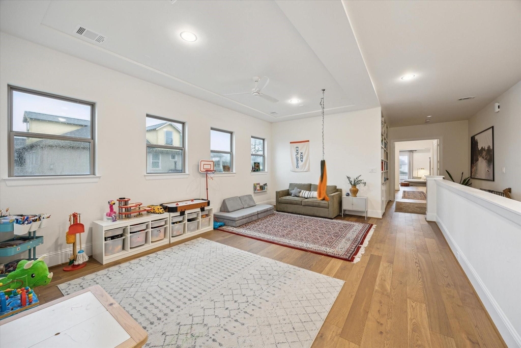110 E 26th Street - Photo 21