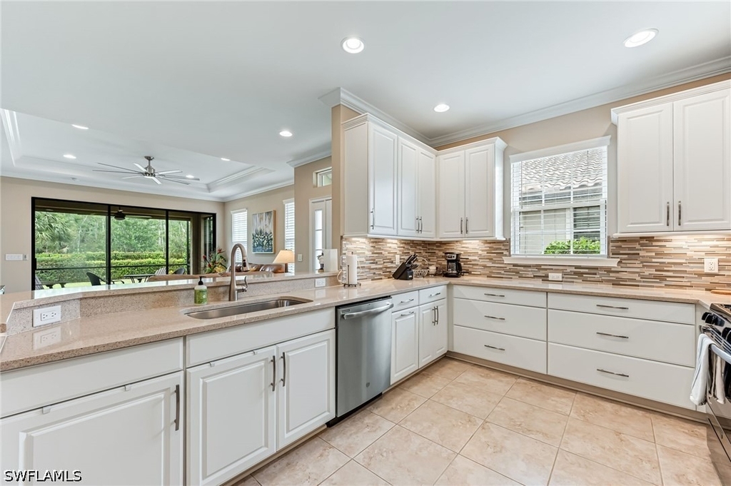 8257 Lucello Terrace W - Photo 8