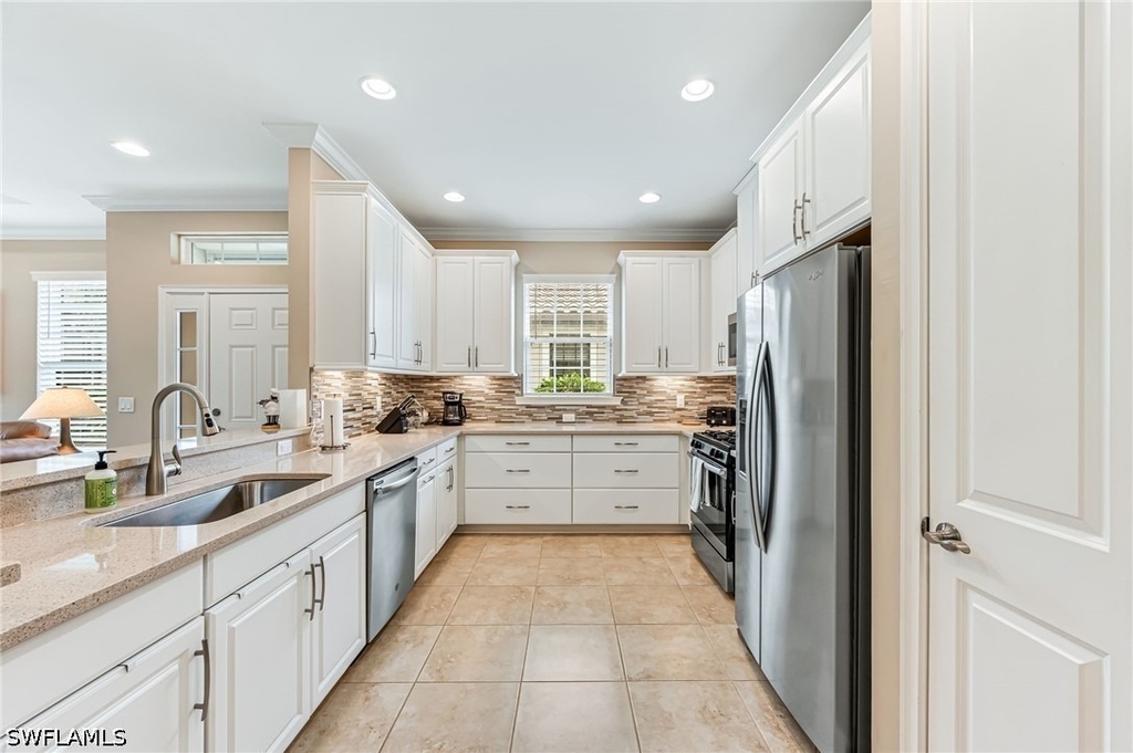 8257 Lucello Terrace W - Photo 7