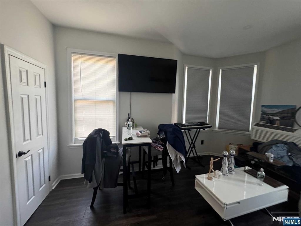 40 Washington - Photo 1