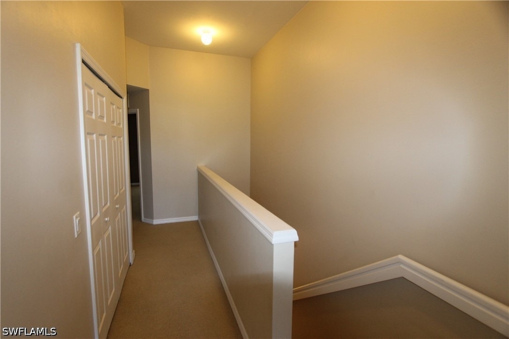 1056 Hampton Circle - Photo 9