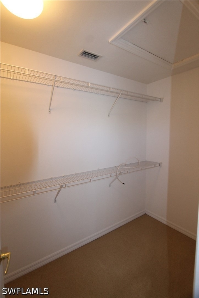1056 Hampton Circle - Photo 17