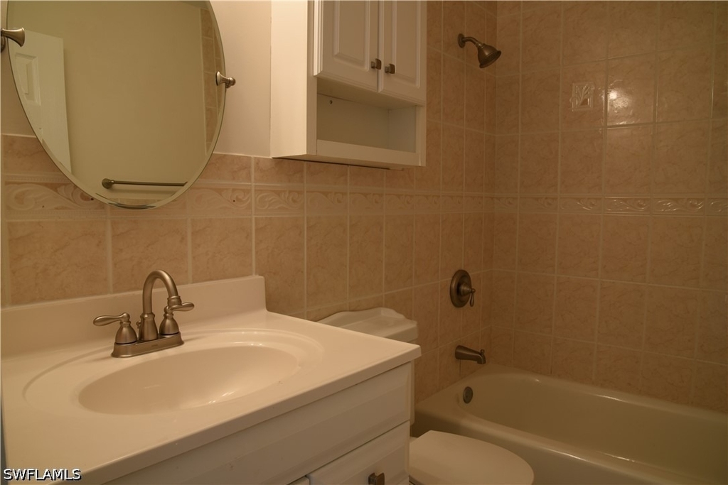 735 98th Avenue N - Photo 13