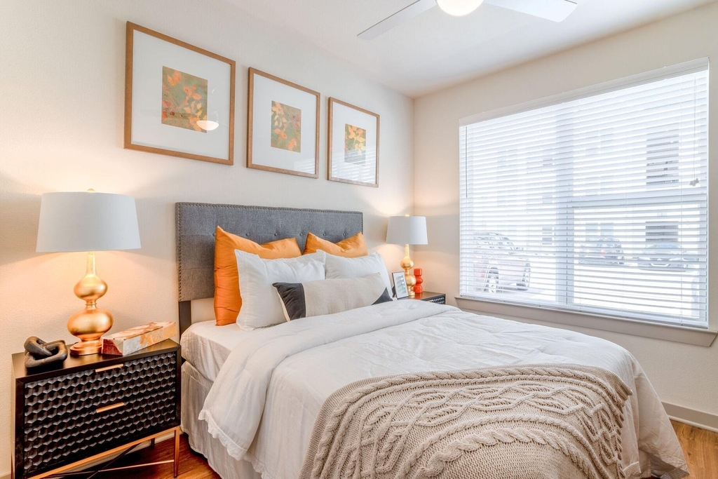 13939 Hillcroft Avenue - Photo 4