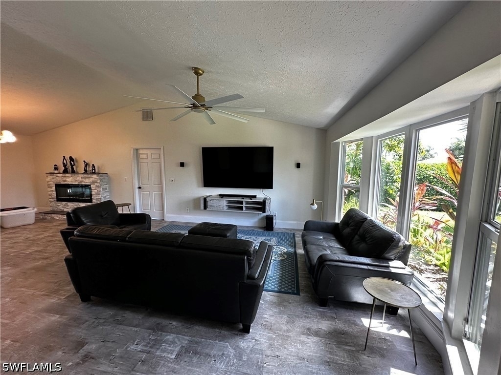 108 Templewood Court - Photo 1