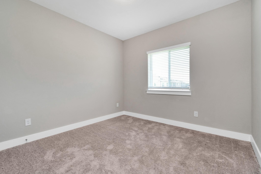 2715 Katri Way - Photo 27