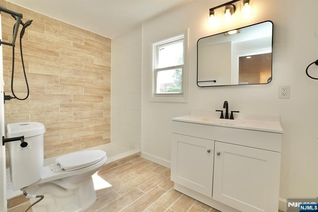 210 Sanford - Photo 13