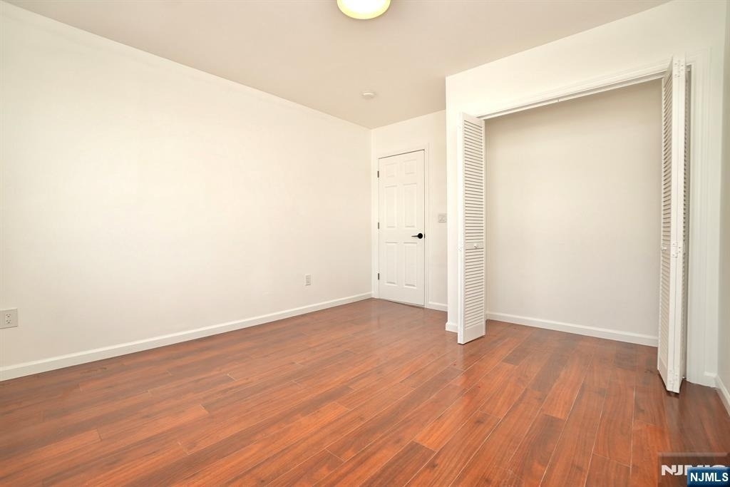 210 Sanford - Photo 9