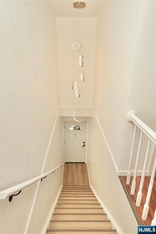 210 Sanford - Photo 2