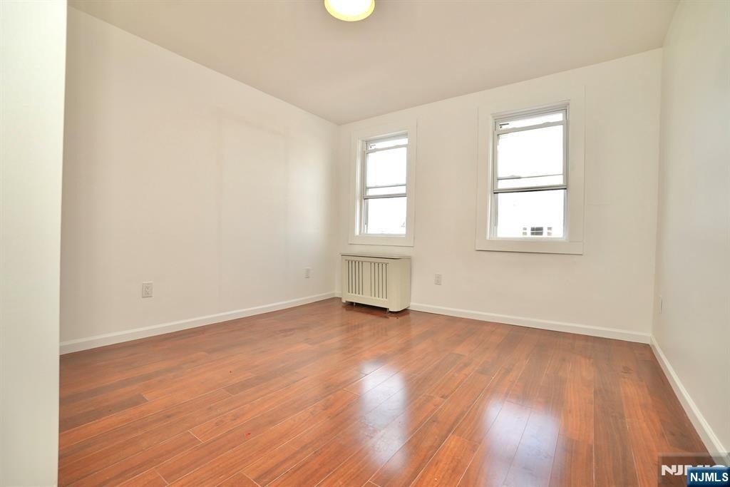210 Sanford - Photo 8