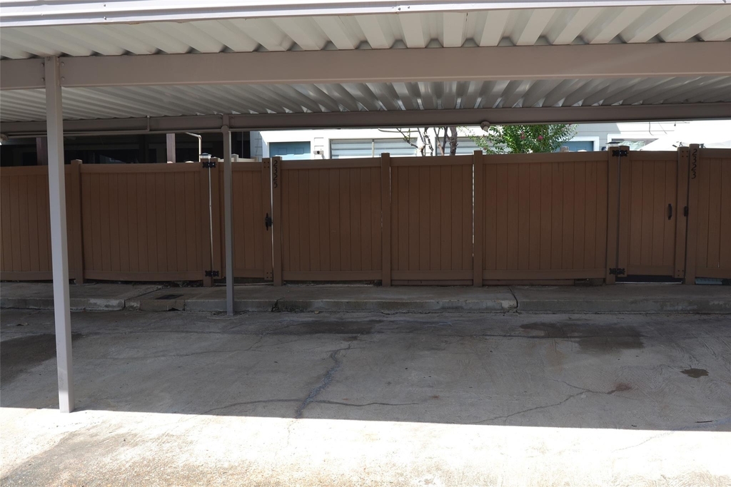 2325 Briarwest Boulevard - Photo 7