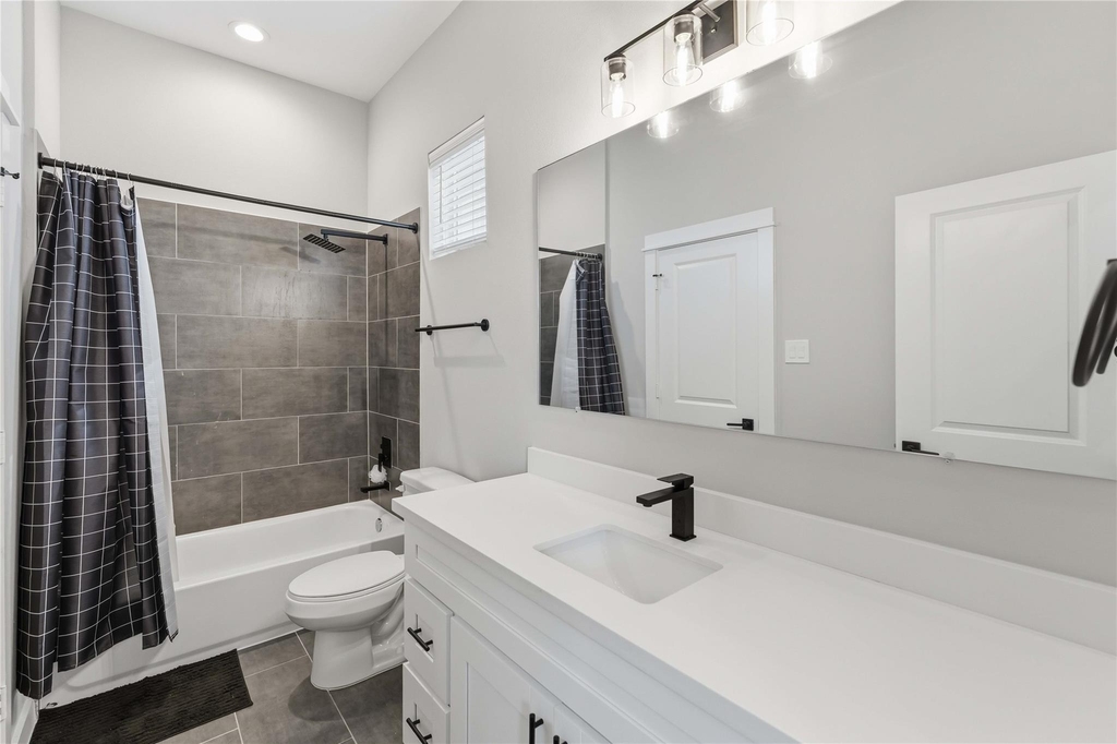 417 Stonework Landing Lane - Photo 16