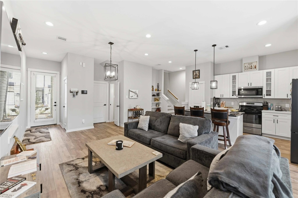 417 Stonework Landing Lane - Photo 2