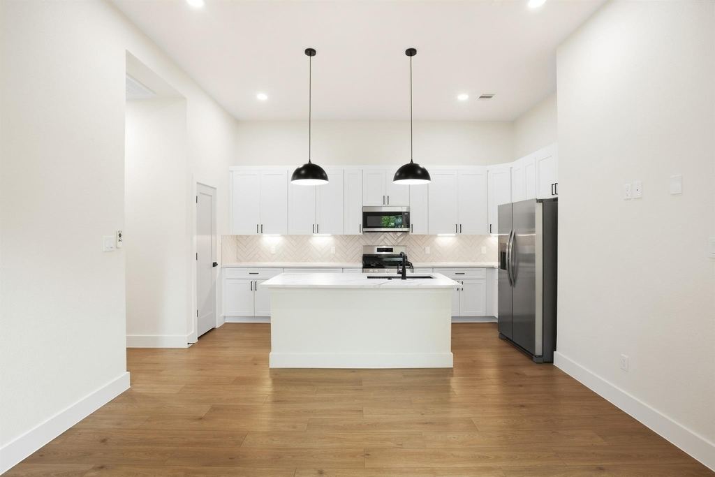 944 Lucky Street - Photo 7