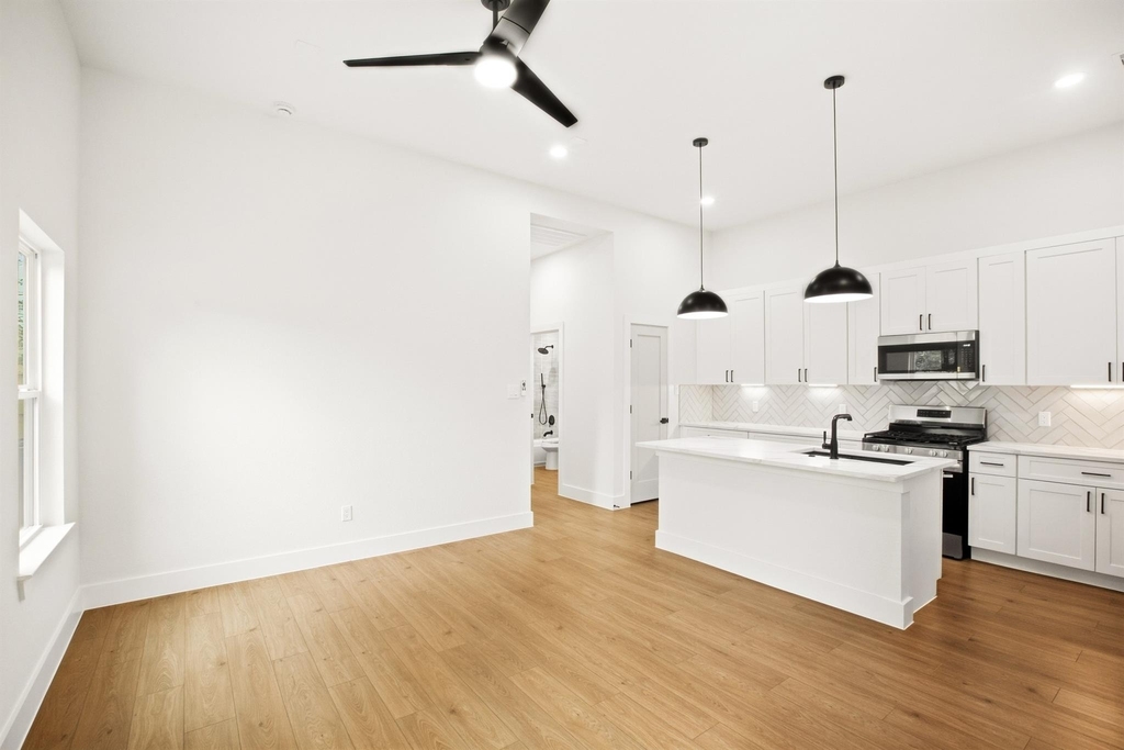 944 Lucky Street - Photo 6
