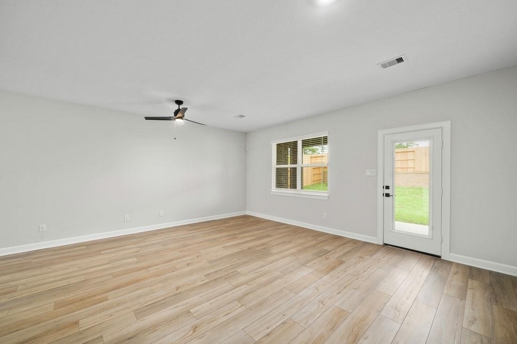 6015 Diamond Leaf Court - Photo 10