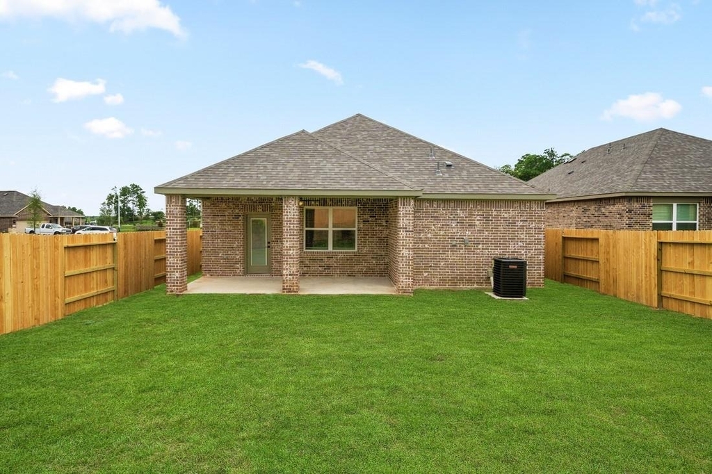 6015 Diamond Leaf Court - Photo 1