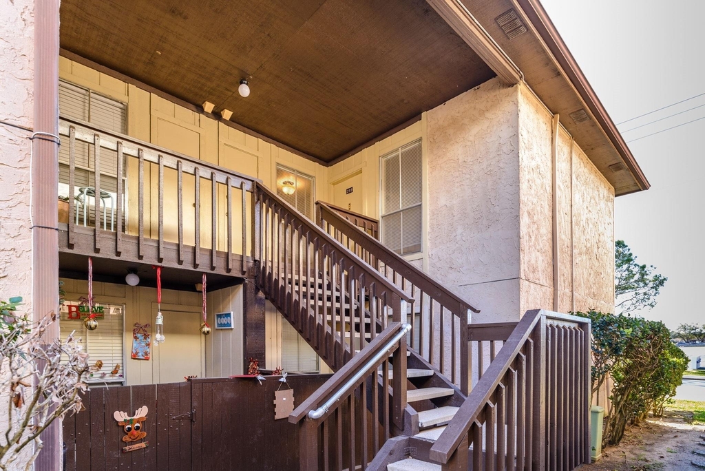 1500 Bay Area Boulevard - Photo 0