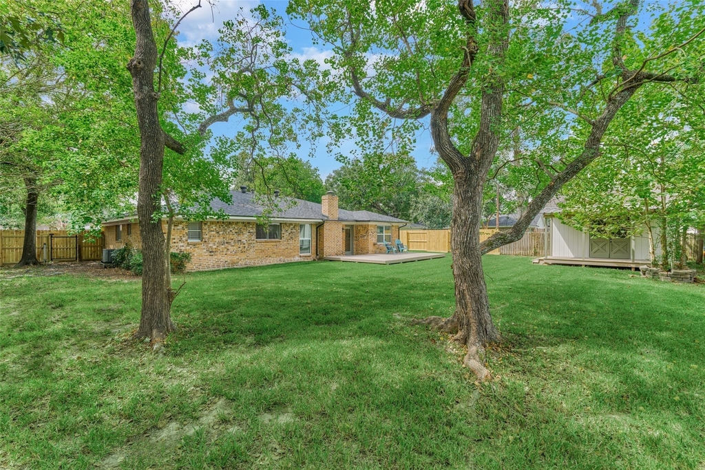 307 Robinwood Drive - Photo 20