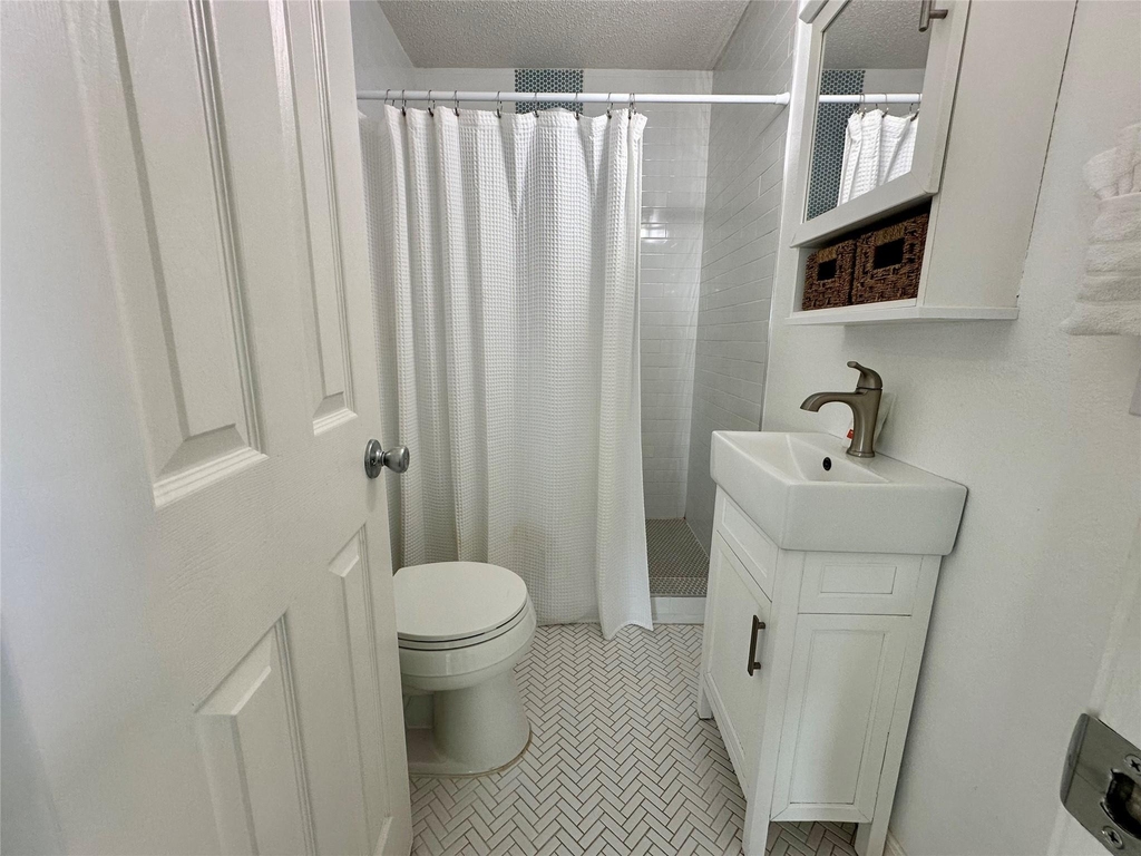 22810 Fresca Street - Photo 13