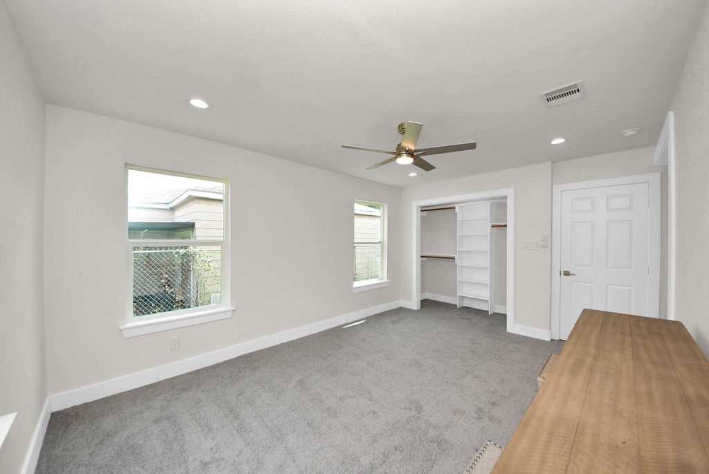 1102 Gazin Street - Photo 12