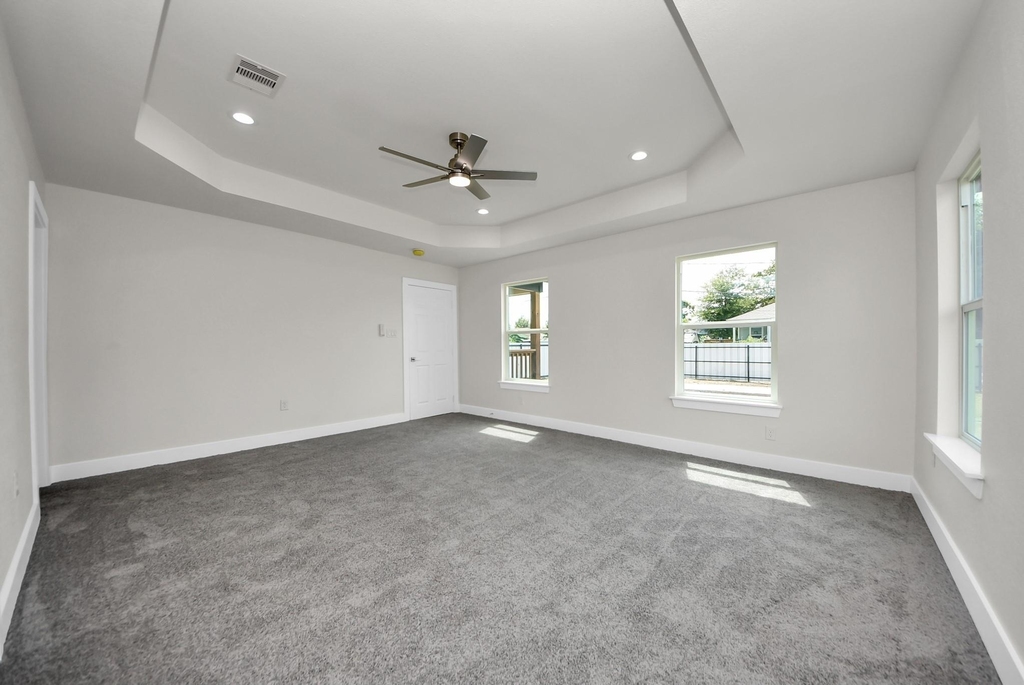 1102 Gazin Street - Photo 19