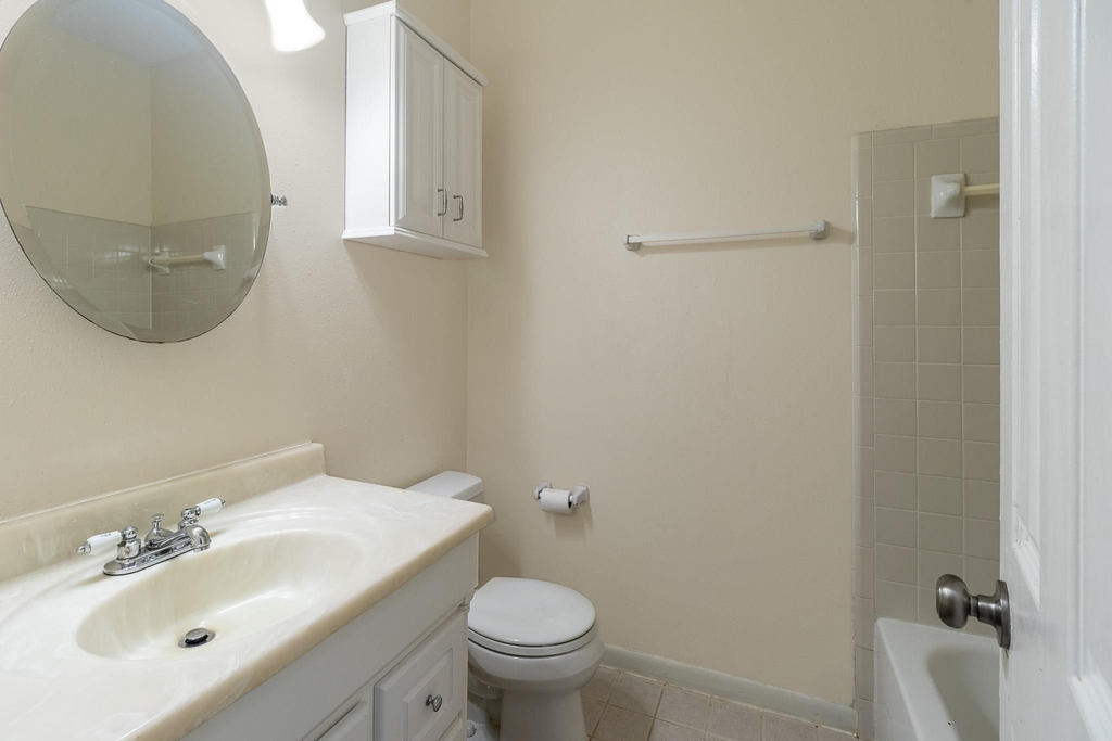 14310 Fair Knoll Way - Photo 7