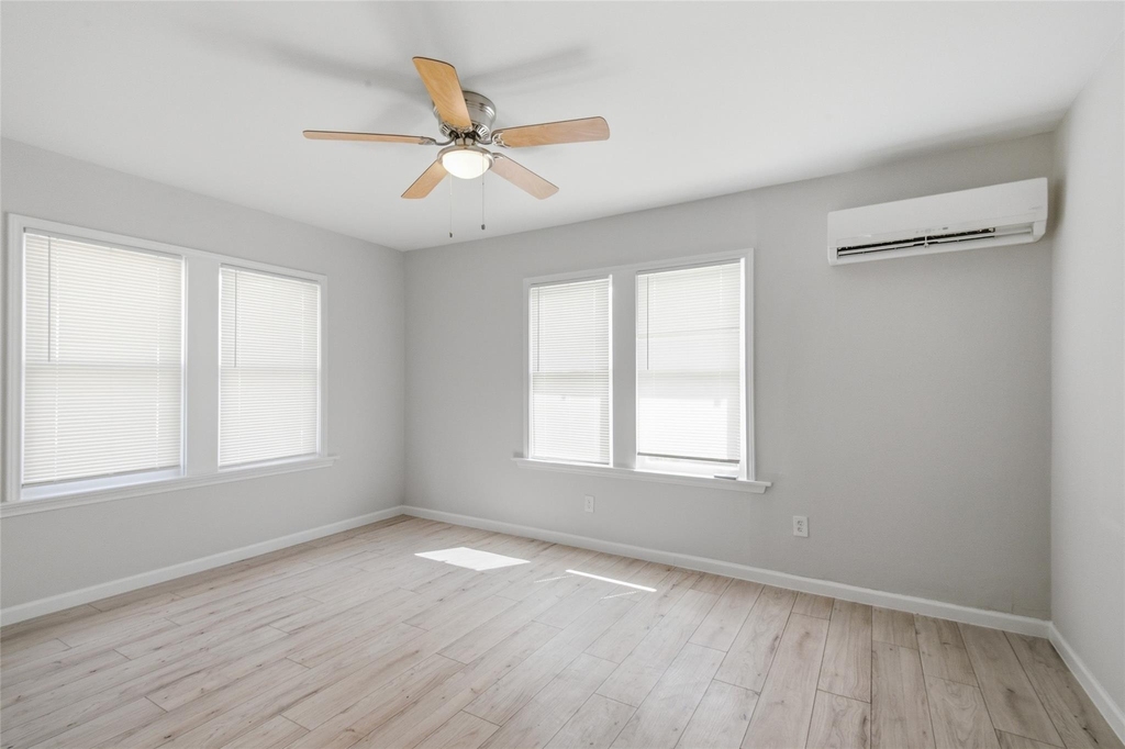 1008 Studewood Street - Photo 8