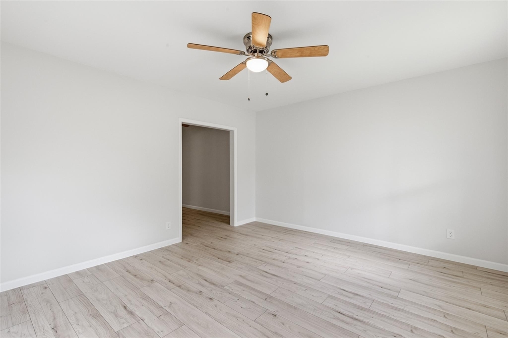 1008 Studewood Street - Photo 5