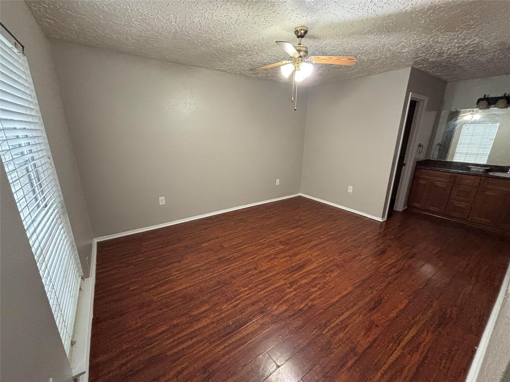 13015 Birch Grove Drive - Photo 4