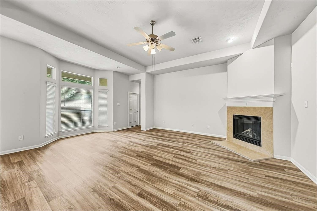 37 San Simeon Drive - Photo 2