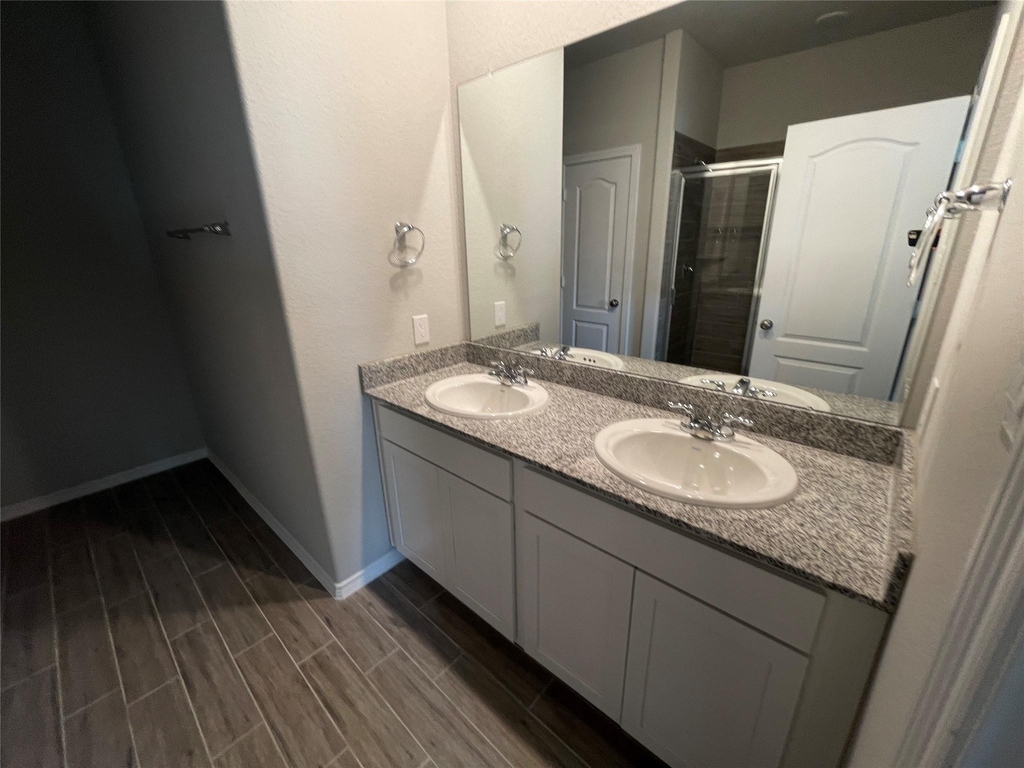 946 Redinger Ridge Drive - Photo 9