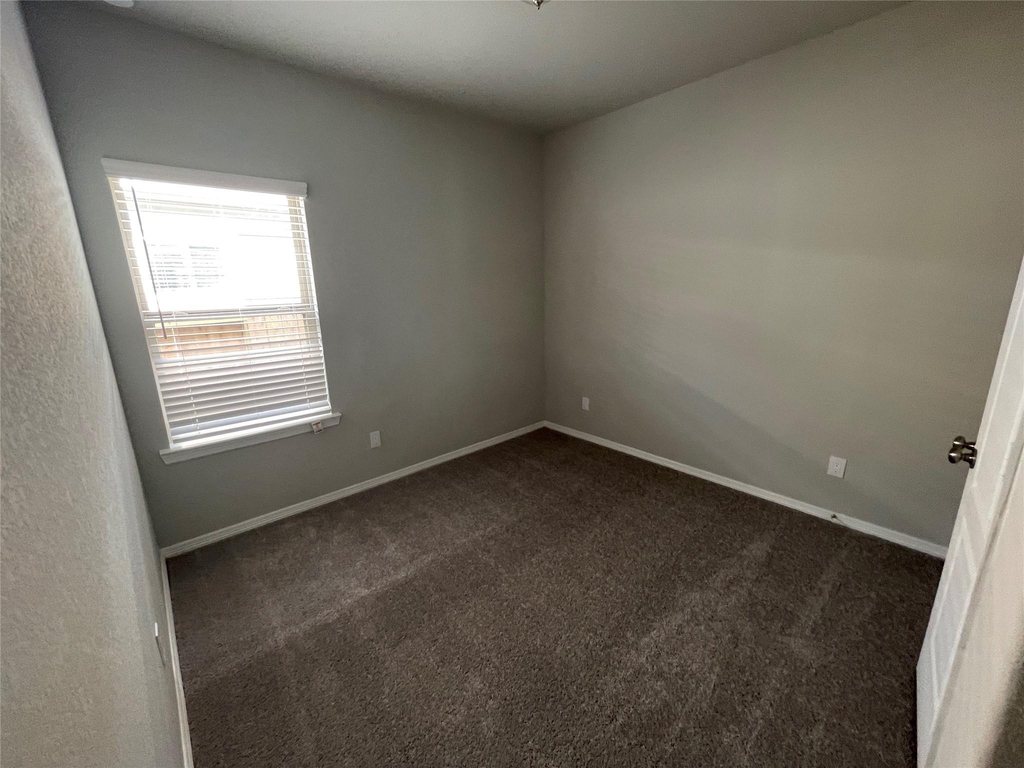 946 Redinger Ridge Drive - Photo 5