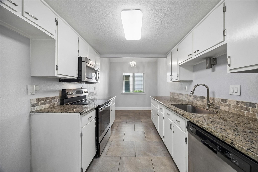 2313 Briarwest Boulevard - Photo 6
