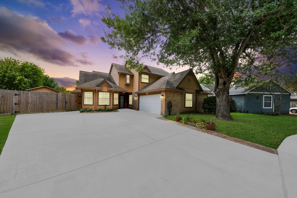 12303 Gambit Dr - Photo 3