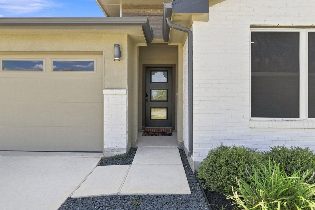 14602 Sweet Water Drive - Photo 3