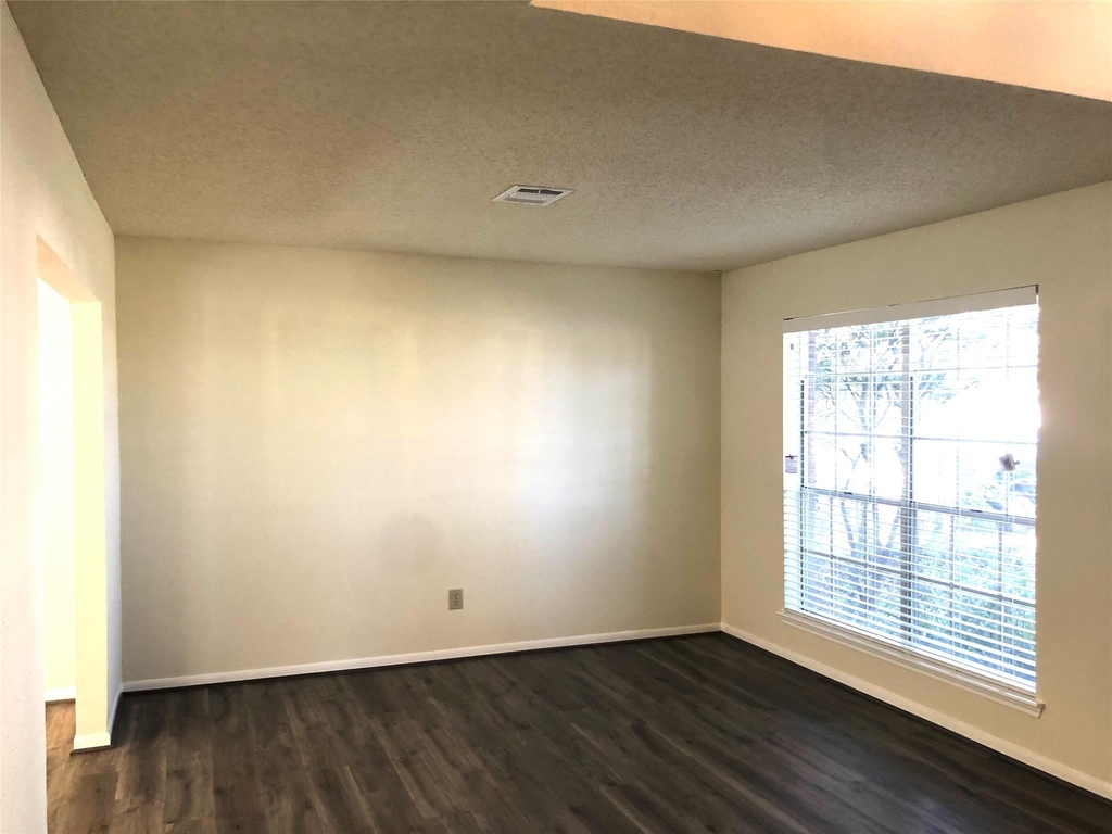 4819 Sunshine Drive - Photo 9