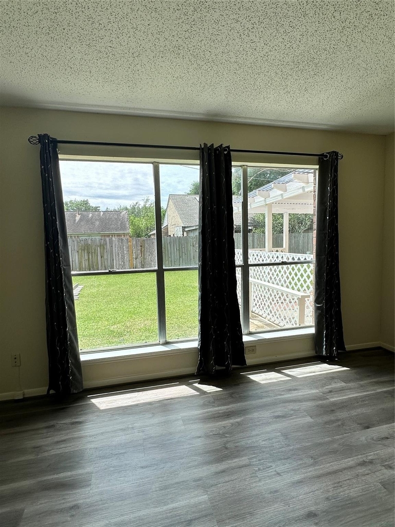 4819 Sunshine Drive - Photo 6