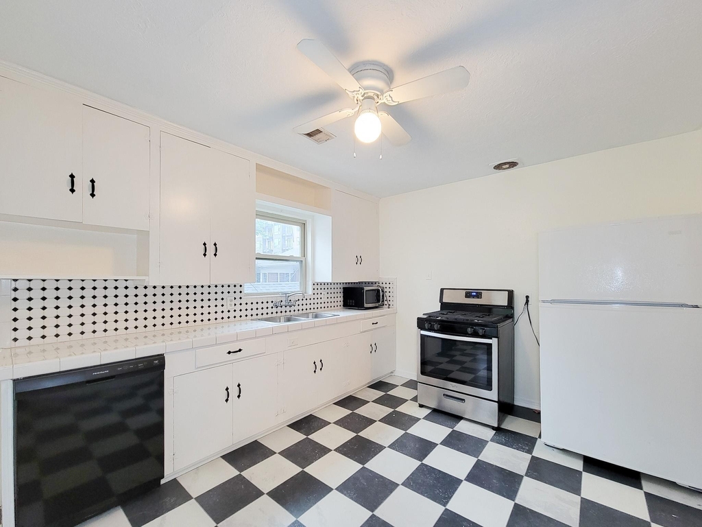 2249 Branard Street - Photo 11