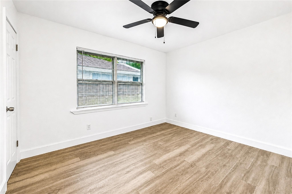1206 Gary Avenue - Photo 17