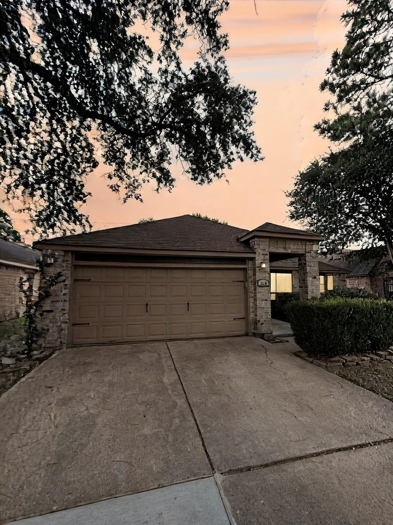 1042 Cascade Creek Drive - Photo 2