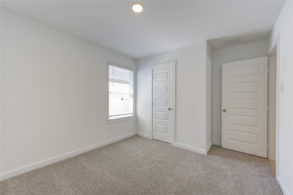 8038 Tropea Drive - Photo 14